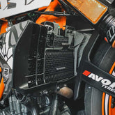 RADIATOR GUARD BLACK DUKE 250/390 2017+